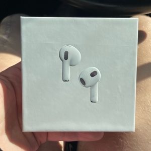 Apple airpods 3rd generation brand new